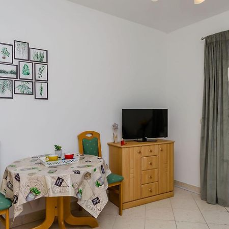 Apartment Mario Trogir Buitenkant foto