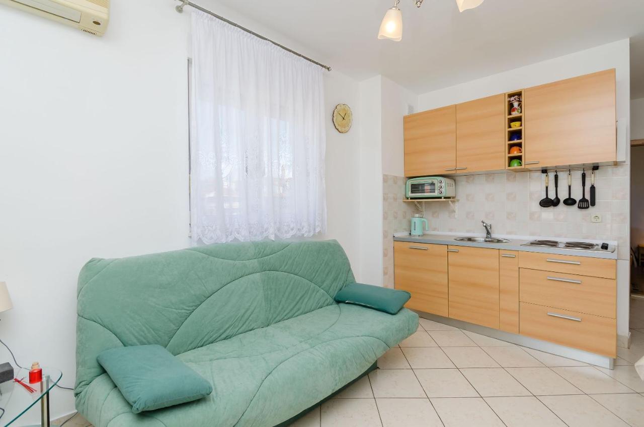 Apartment Mario Trogir Buitenkant foto